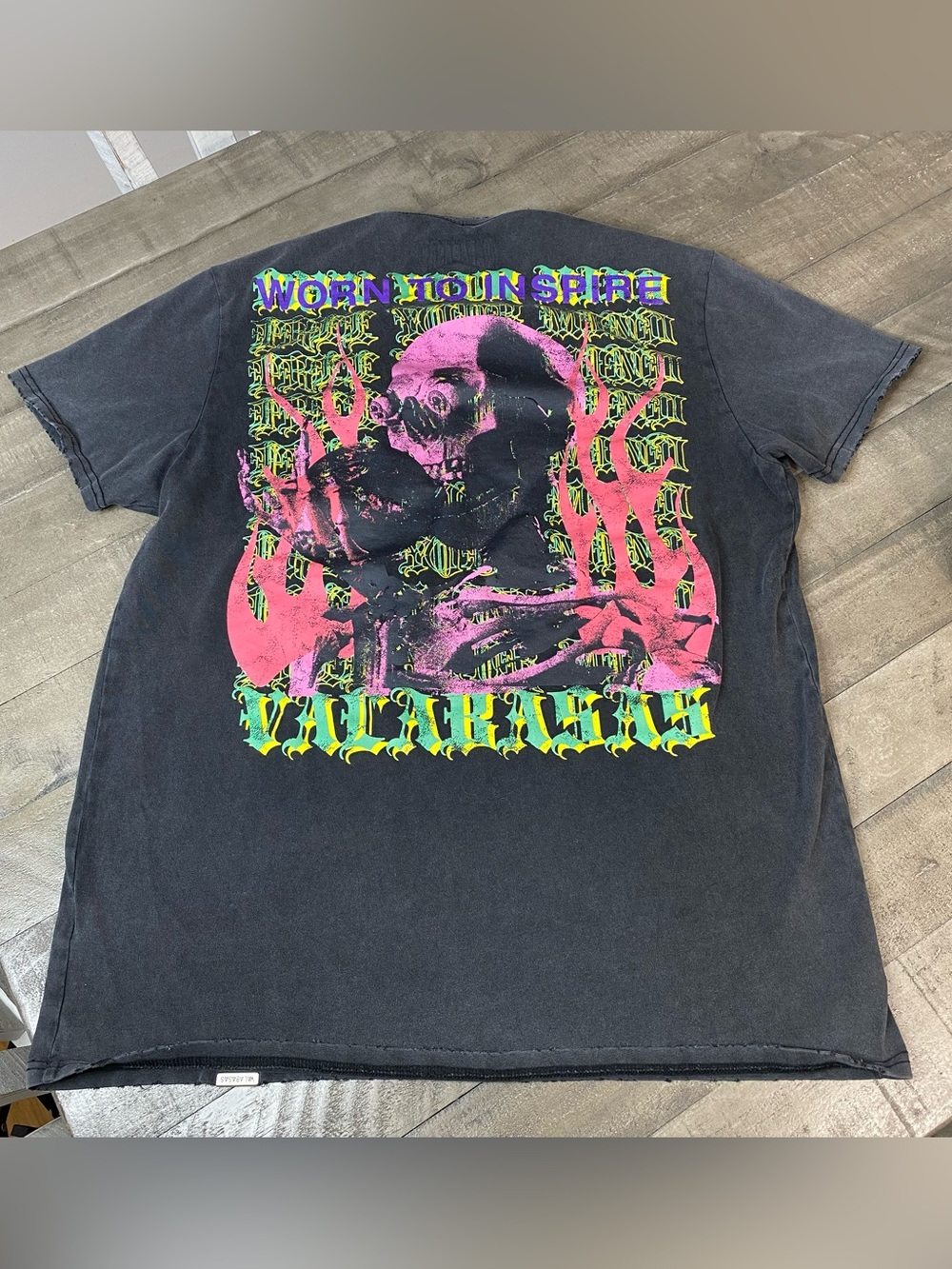Valabasas Worn To Inspire Skull Graphic T-Shirt Charcoal Distressed Tee Size L